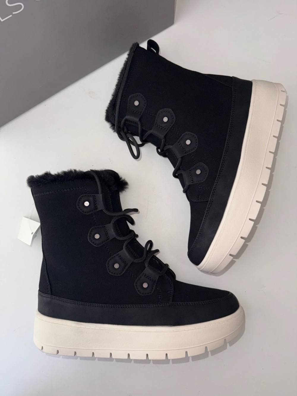 FALLS CREEK $70 New Womens 7 Black White Faux Fur Amelia Winter Boots Box #34